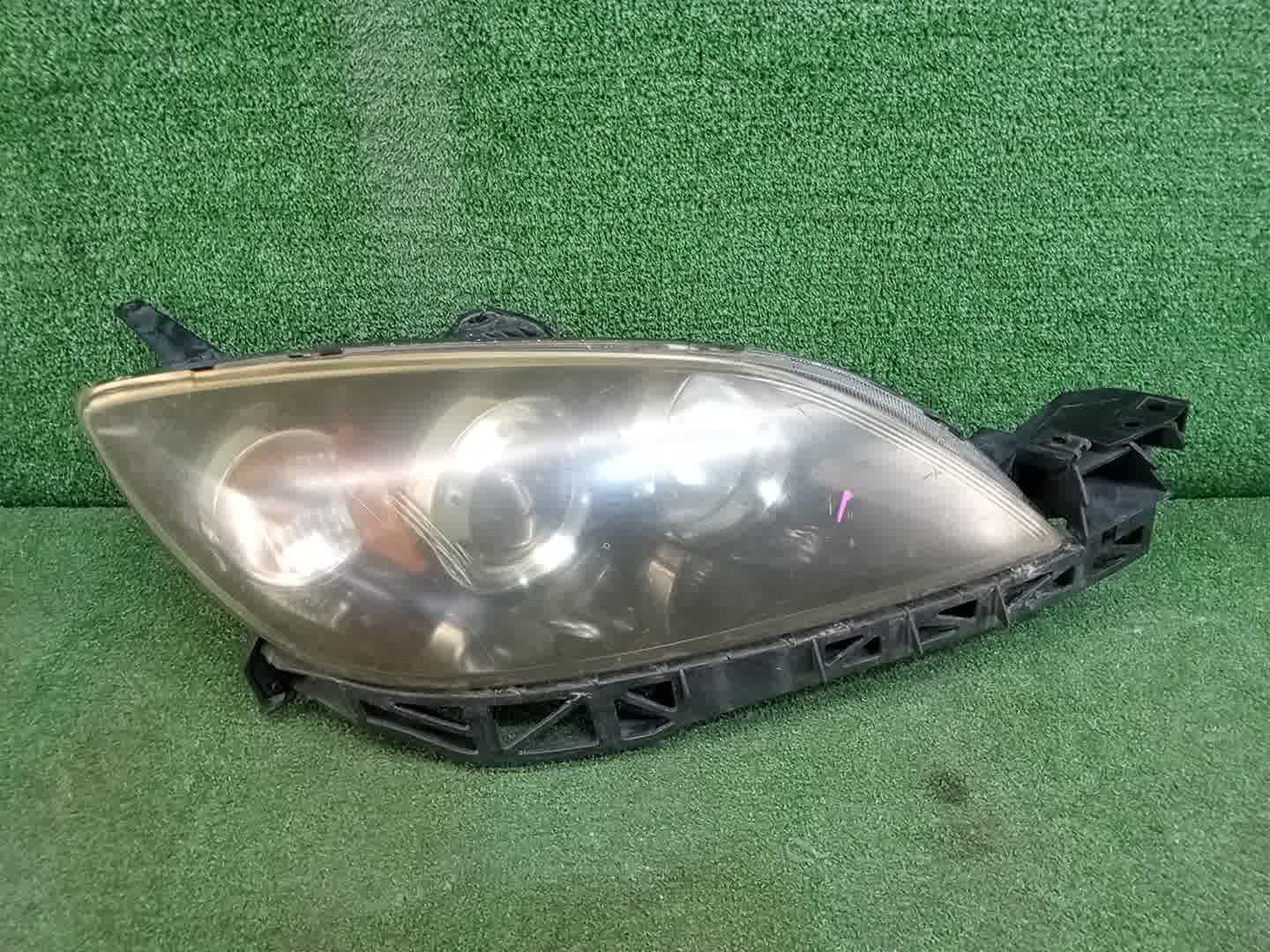 Фара правая передняя MAZDA AXELA, MAZDA 3, 3 BK5P, BK3P, BKEP, BK 1 ракурс
