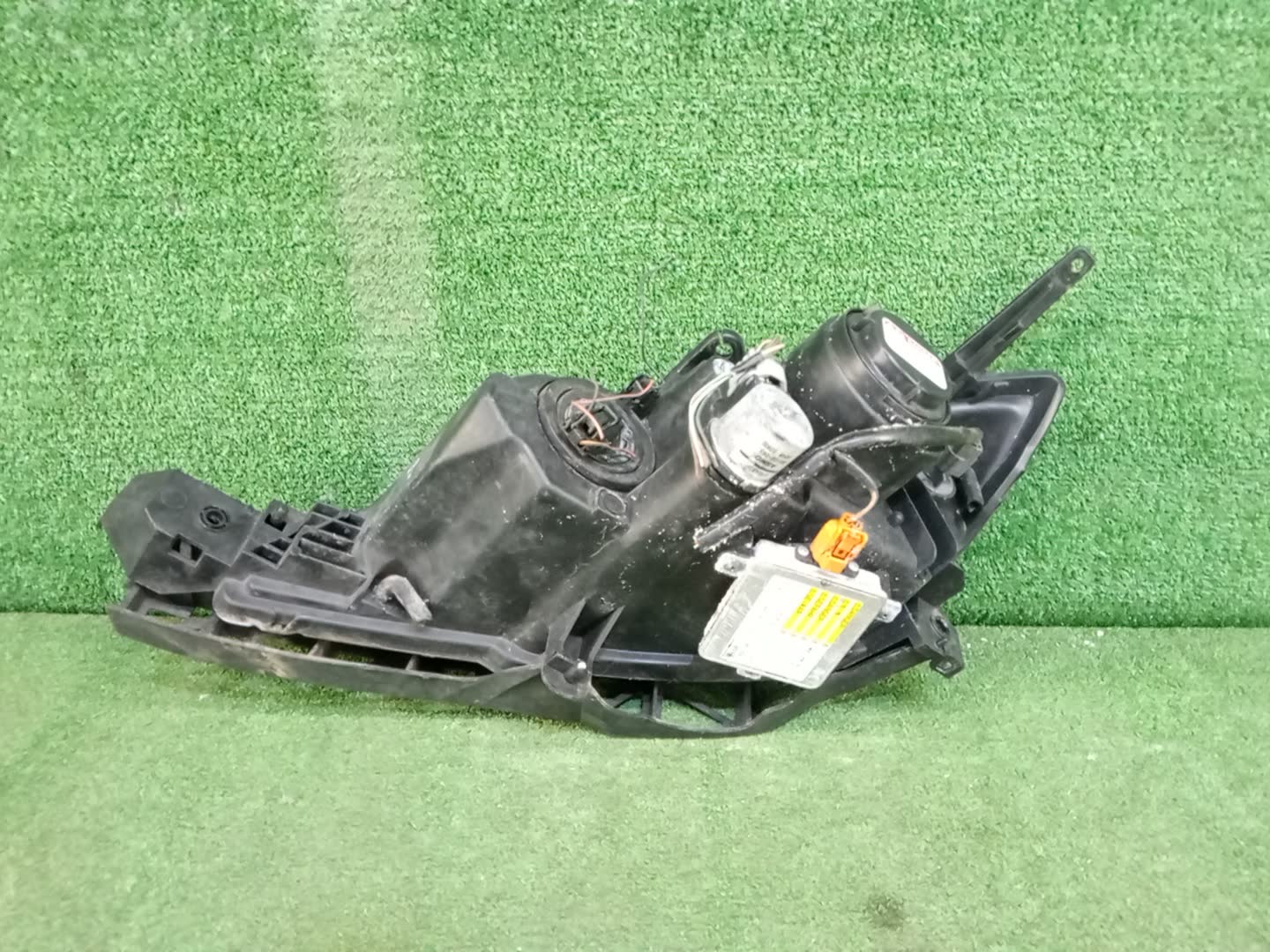Фара правая передняя MAZDA AXELA, MAZDA 3, 3 BK5P, BK3P, BKEP, BK 3 ракурс