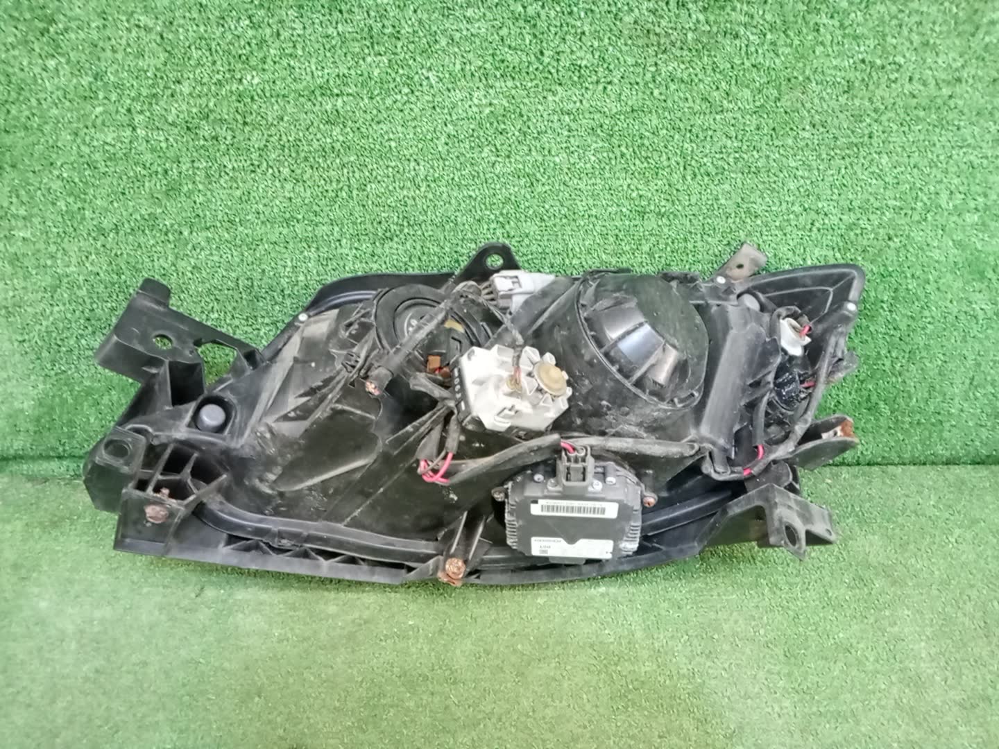 Фара правая передняя SUBARU IMPREZA GH6, GH7, GH8, GH2, GE3, GH3, GE2, GE6, GE7 3 ракурс