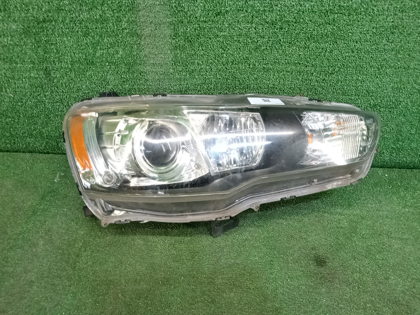 Фара правая передняя MITSUBISHI LANCER, GALANT FORTIS CY4A, CY2A, CY3A, CY6A, CX6A, CX4A, CX3A 1 ракурс