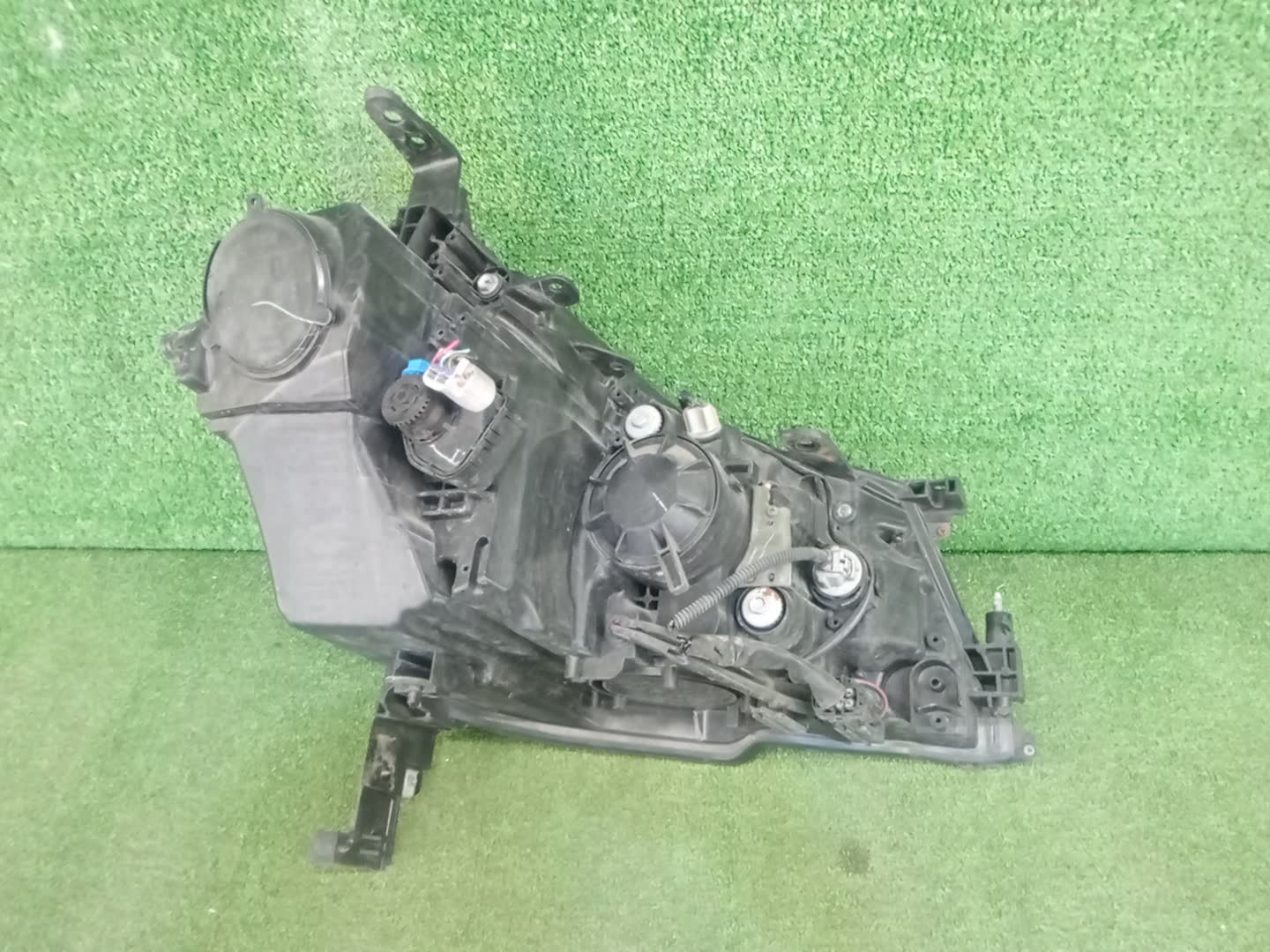 Фара левая передняя NISSAN FUGA Y50, PNY50, PY50, GY50 2 ракурс