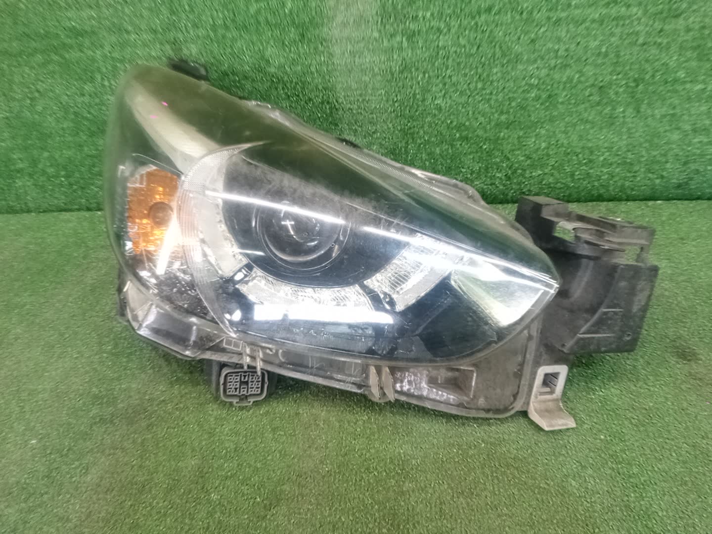 Фара правая передняя MAZDA DEMIO DJ5AS, DJ3FS, DJ3AS, DJLFS, DJ5FS, DJLAS 1 ракурс