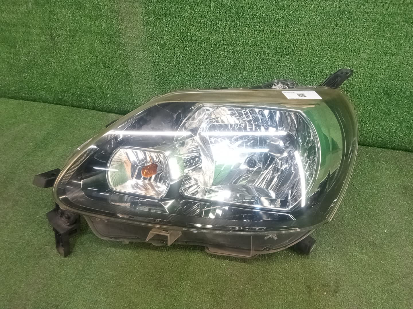 Фара левая передняя TOYOTA PORTE NCP141, NSP140, NSP141, NCP145 1 ракурс