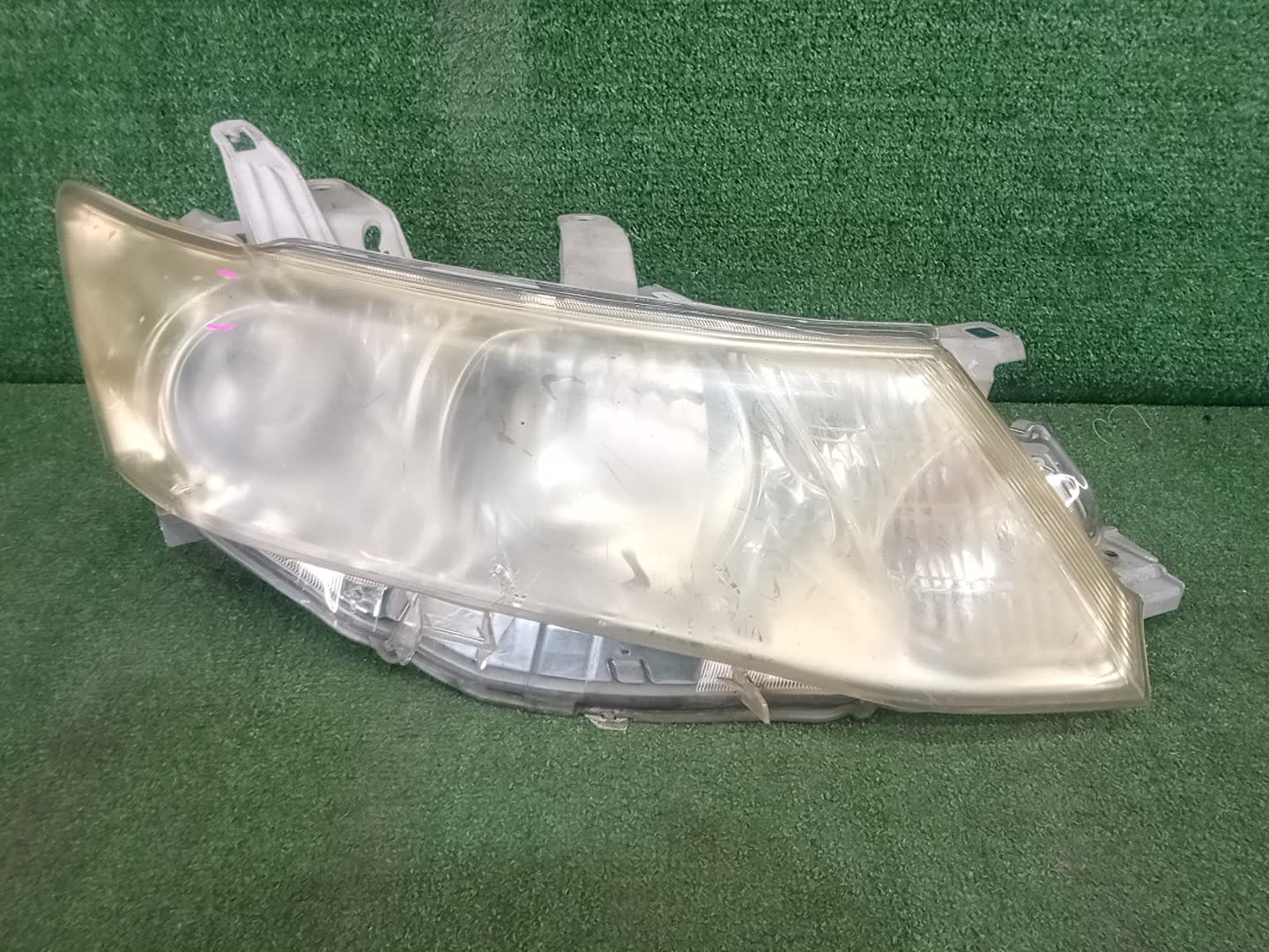 Фара правая передняя TOYOTA ALLION ZRT265, ZRT260, NZT260, ZRT261 1 ракурс