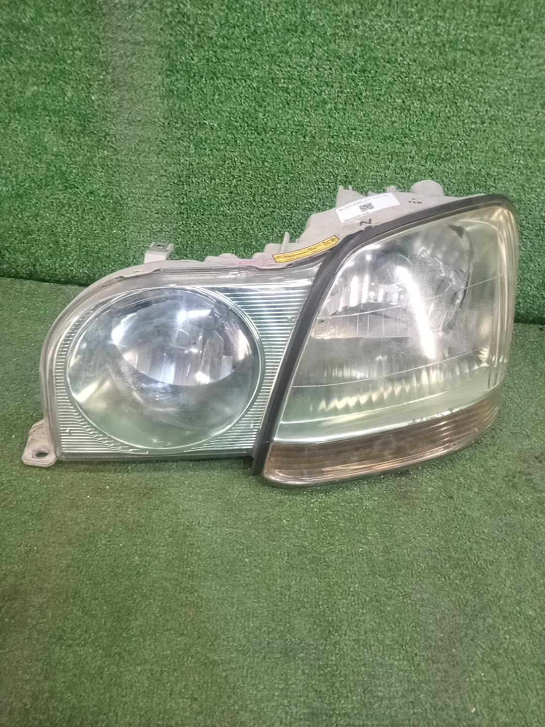 Фара левая передняя TOYOTA PROGRES JCG10, JCG11, JCG15 1 ракурс