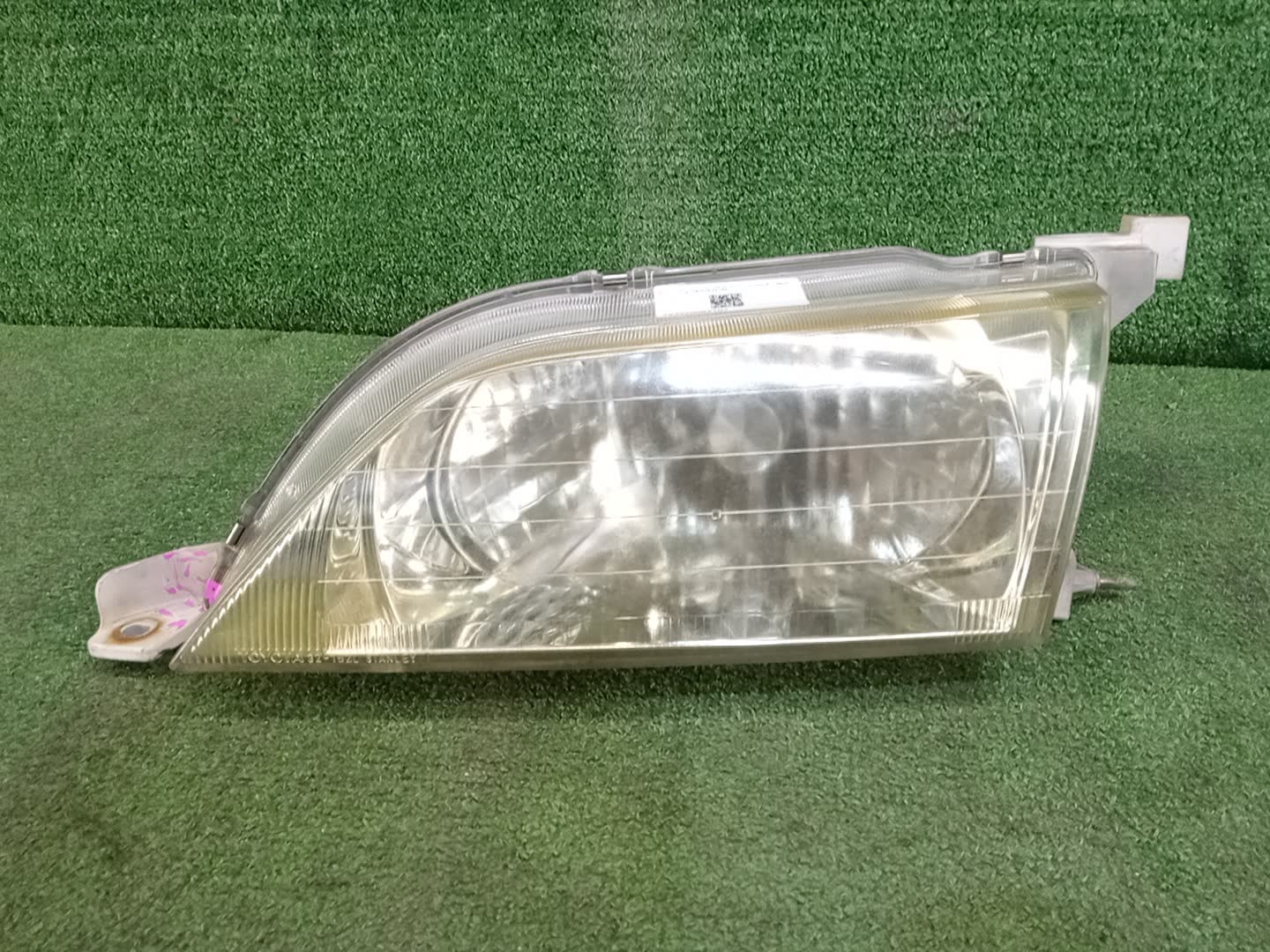 Фара левая передняя TOYOTA VISTA SV40, SV41, CV40, SV42, SV43 1 ракурс