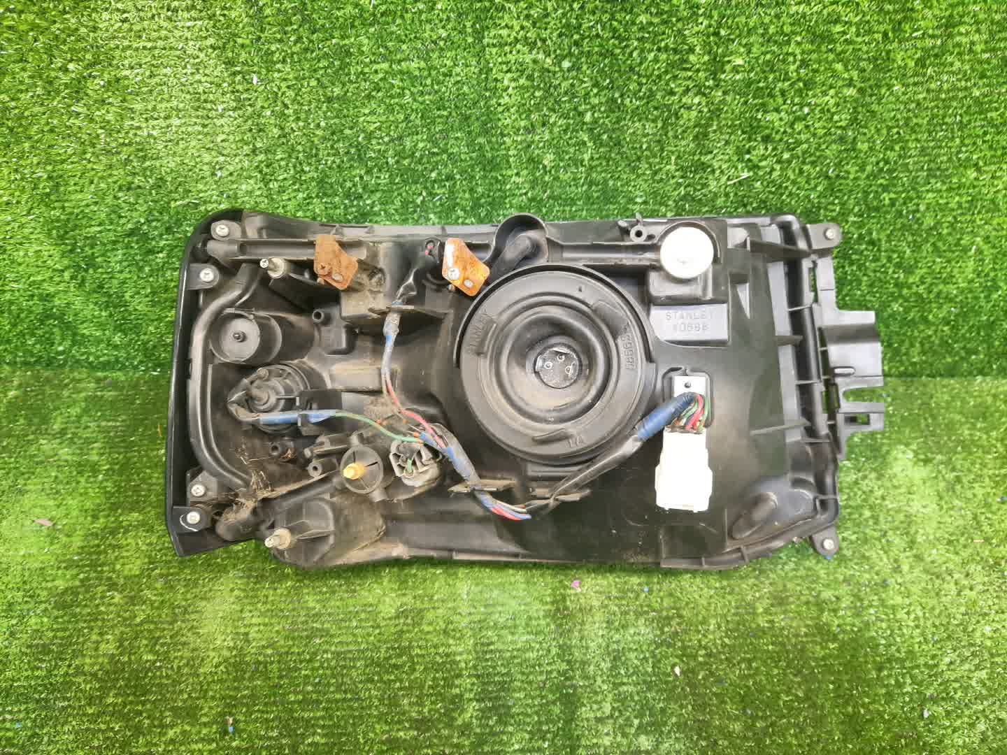 Фара левая передняя NISSAN NV100 CLIPPER U71V 4 ракурс
