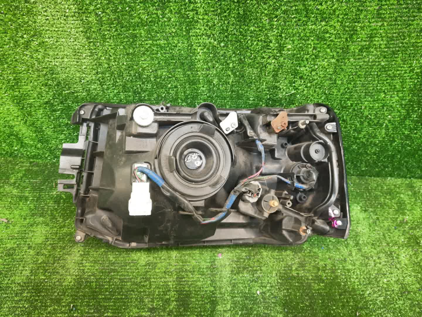 Фара правая передняя NISSAN NV100 CLIPPER U71V 2 ракурс