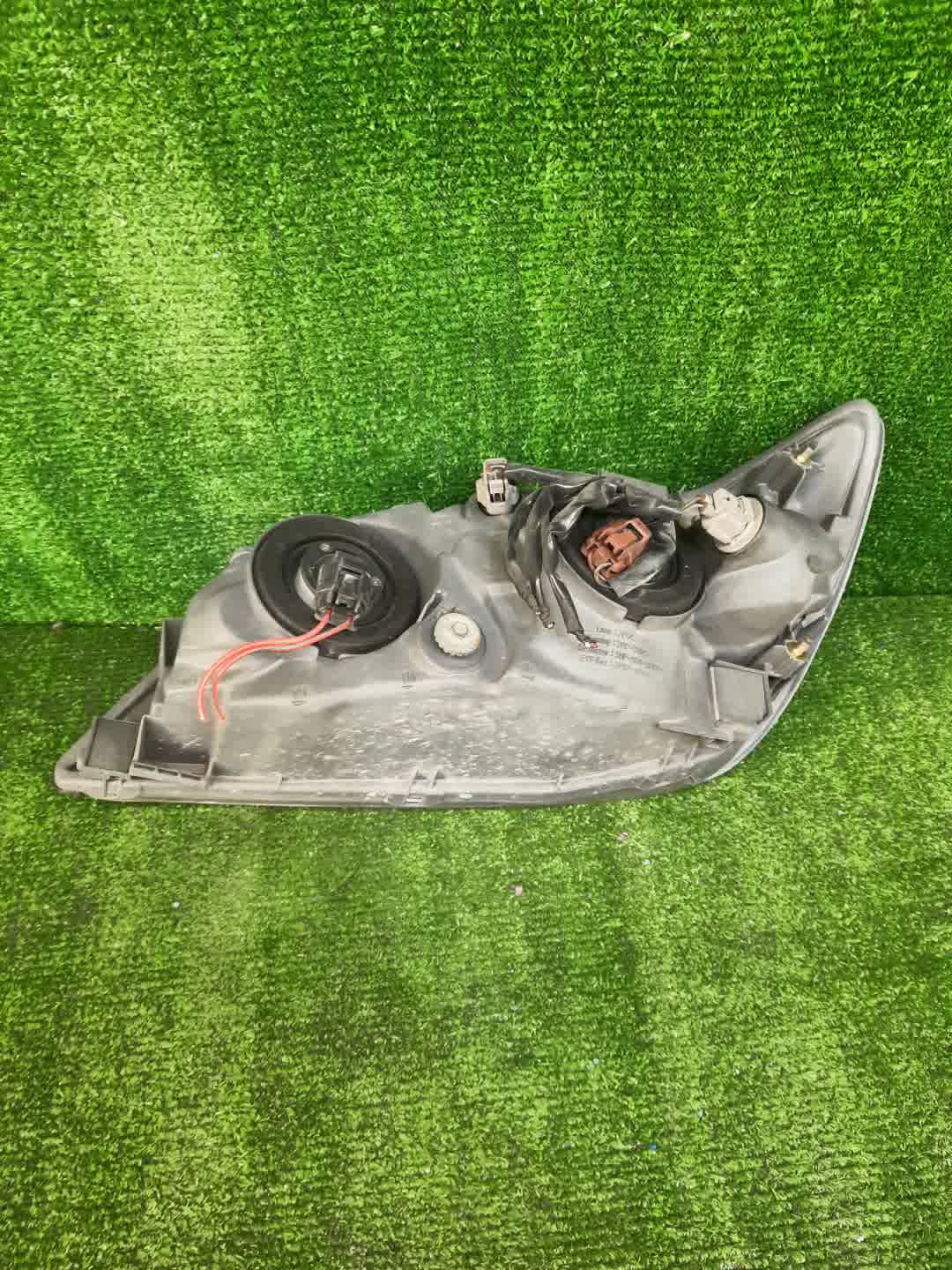 Фара правая передняя TOYOTA ALTEZZA, IS200, IS300 GXE10, SXE10, JCE10, JCE15 2 ракурс