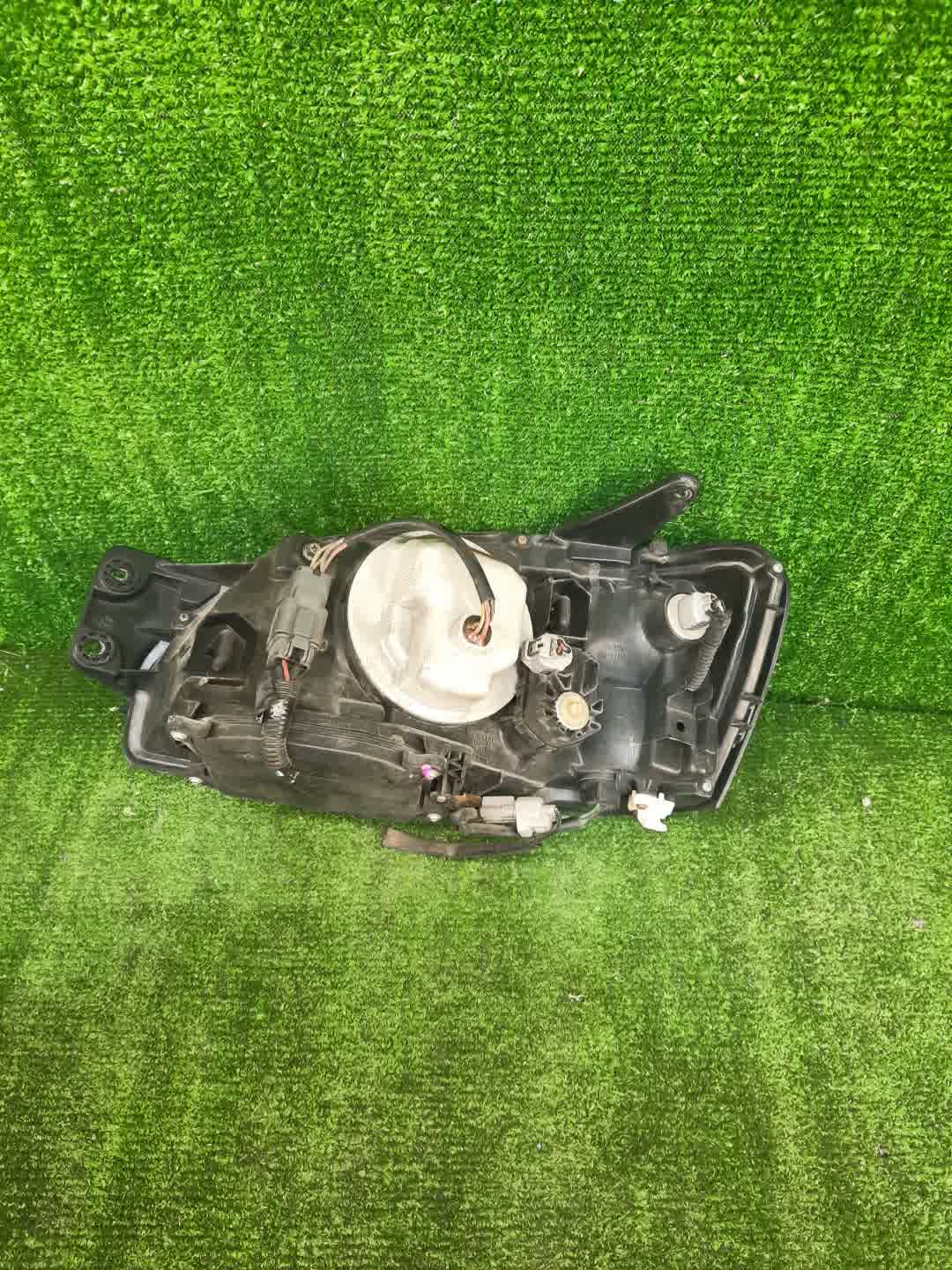 Фара правая передняя SUBARU LEGACY BH9, BE5, BH5, BHE, BHC, BE9 3 ракурс