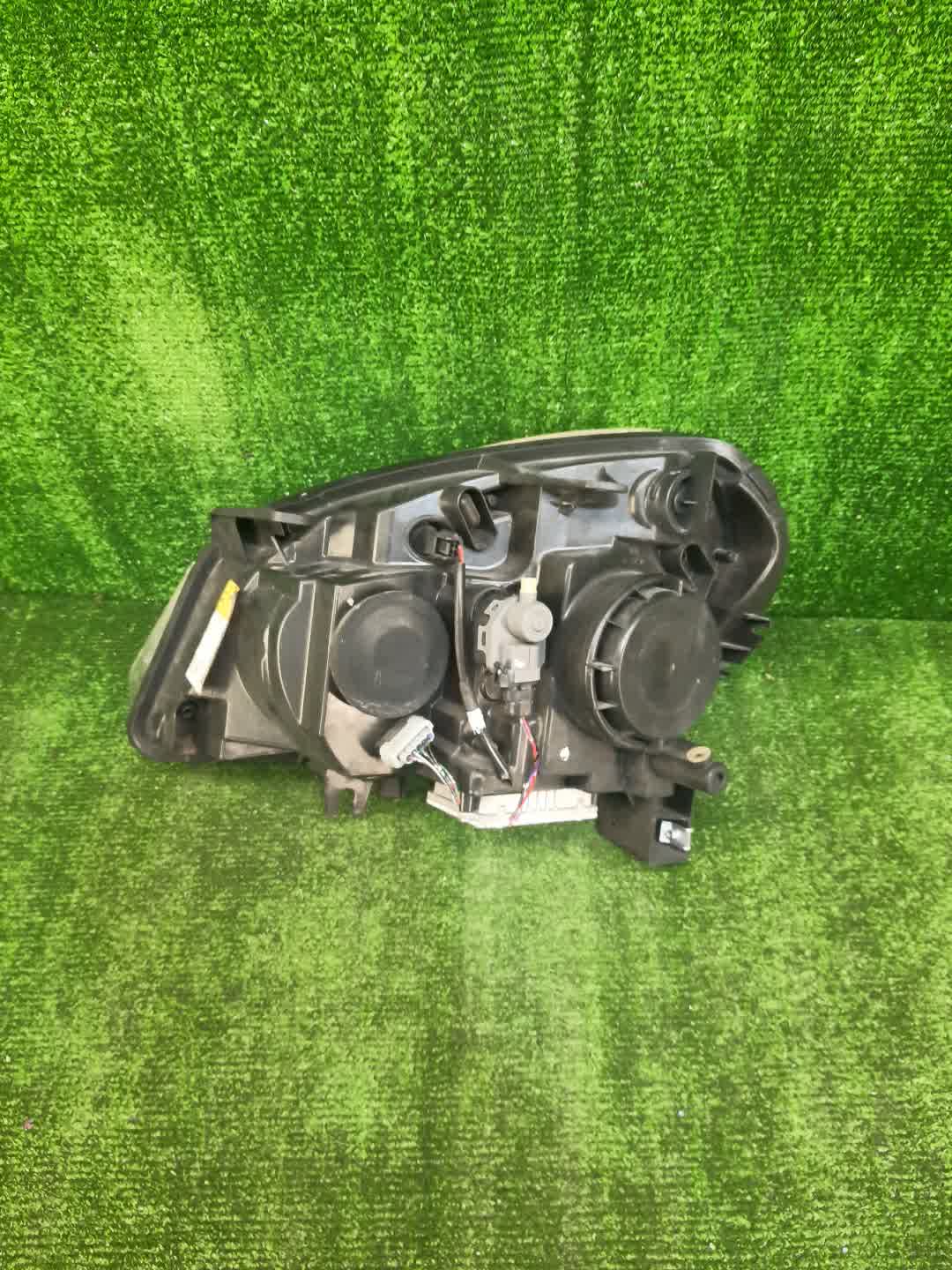 Фара правая передняя NISSAN DUALIS J10, KNJ10, KJ10, NJ10 3 ракурс Фара правая передняя NISSAN DUALIS J10, KNJ10, KJ10, NJ10 3 ракурс