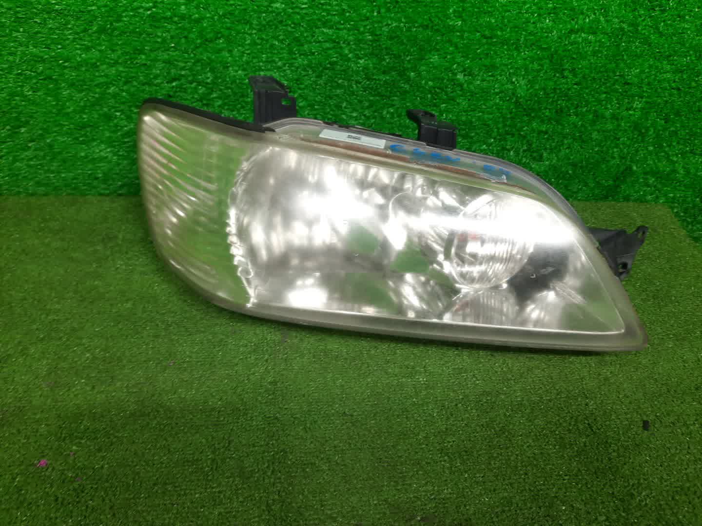 Фара правая передняя MITSUBISHI LANCER CEDIA, LANCER CS3W, CS9W, CS9A, CS1A, CS2A, CS2W, CS5W, CS5A, CS3A, CS6A, CS2V 1 ракурс