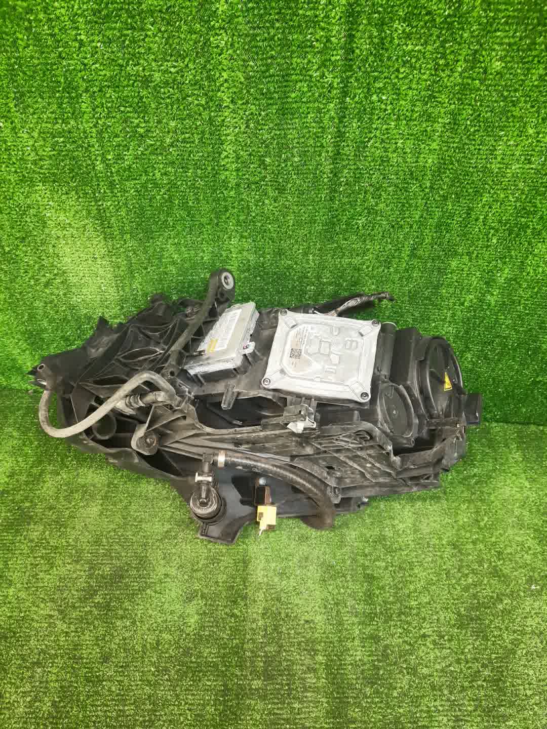 Фара правая передняя AUDI A4 8K2, B8, 8K5 4 ракурс