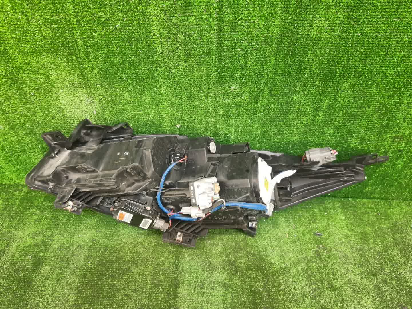 Фара правая передняя MAZDA AXELA, MAZDA 3, 3 BL6FJ, BLEFW, BL5FP, BLEAP, BLEFP, BLFFP, BL3FW, BL5FW, BLEAW, BLFFW, BL 3 ракурс