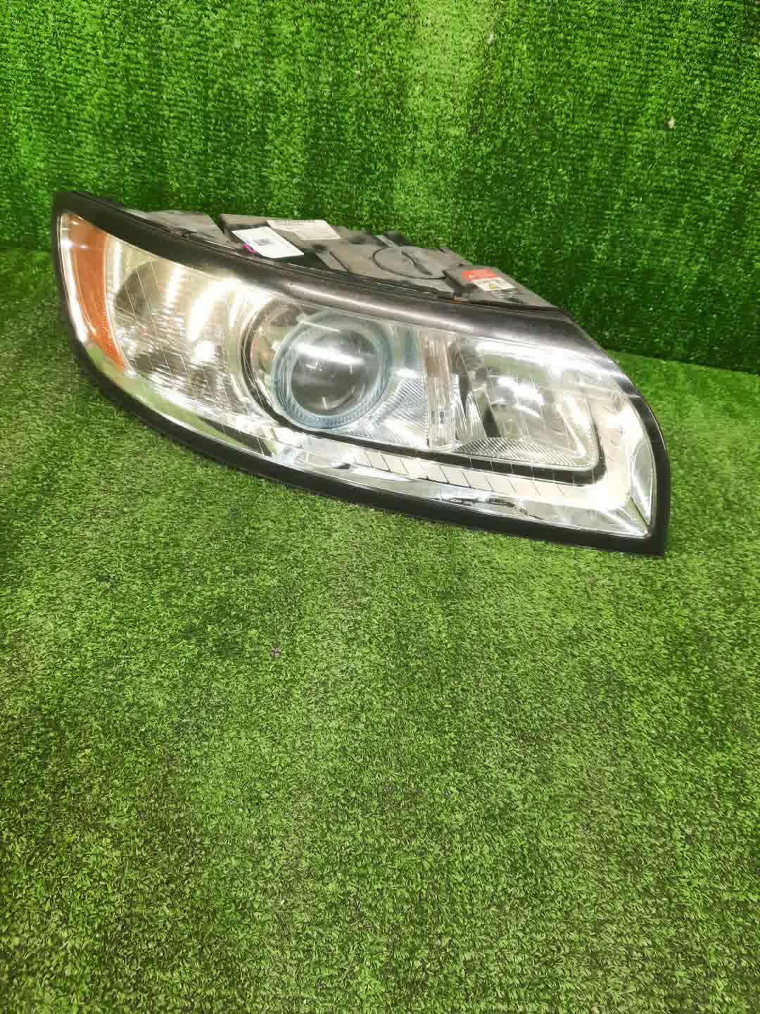 Фара правая передняя VOLVO S40, V50 MS20, MS21, MS76, MS77, MS84, MS50, MS58, MH67, MS68, MH68, MS, MS75, MS43, MS38, MS66, MW20, MW67, MW75, MW76, MW77, MW84, MJ68, MJ67, MW50, MW68, MW21, MW, MW38, MW43, MW66 1 ракурс