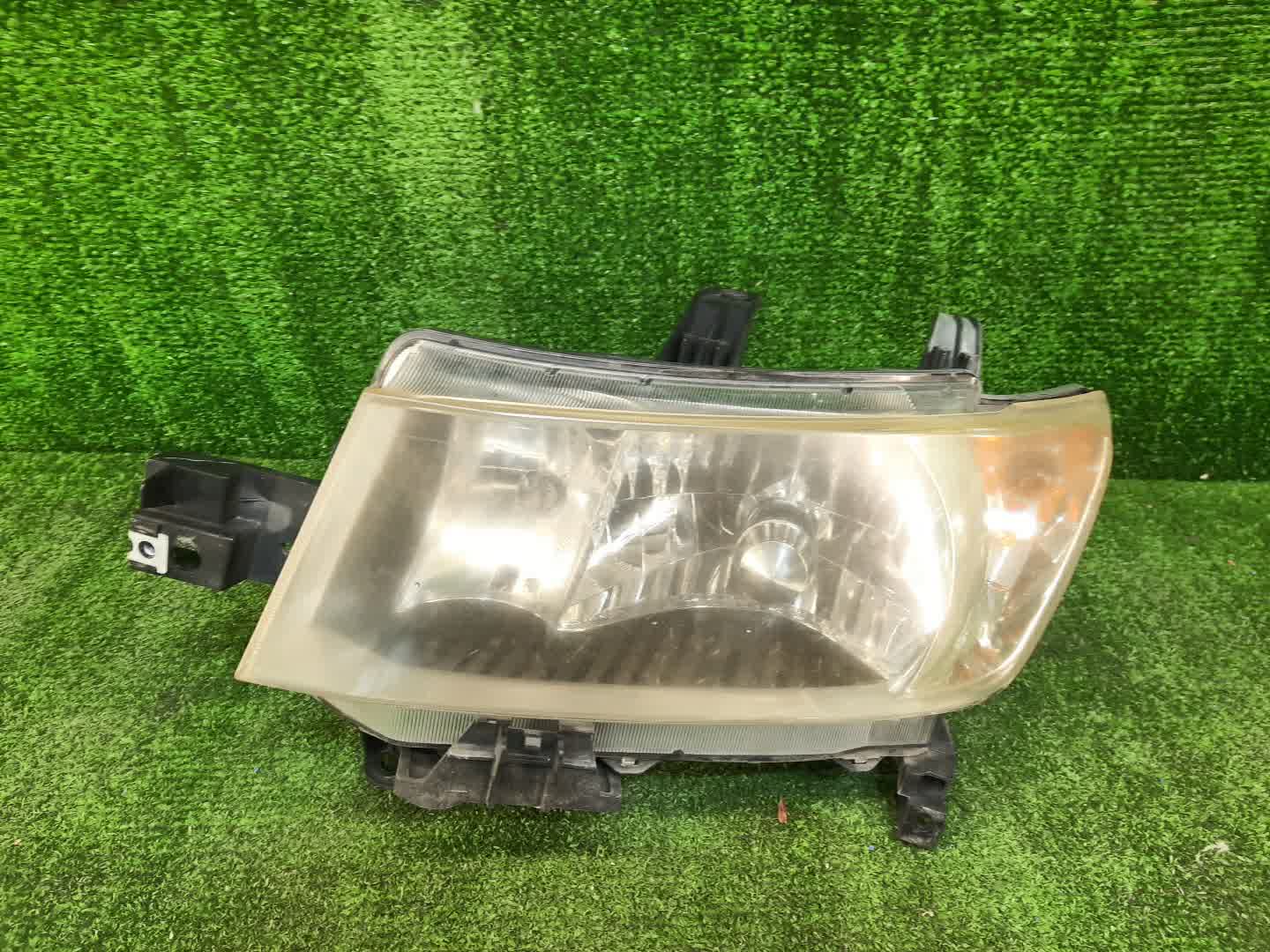Фара левая передняя TOYOTA BB QNC20, QNC21, QNC25 1 ракурс