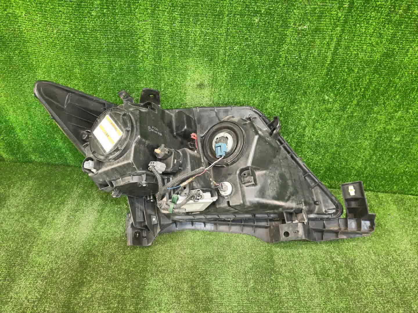 Фара левая передняя HONDA ELYSION RR5, RR6 2 ракурс