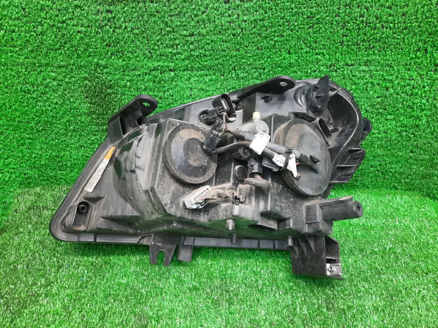 Фара правая передняя NISSAN DUALIS J10, KNJ10, KJ10, NJ10 2 ракурс