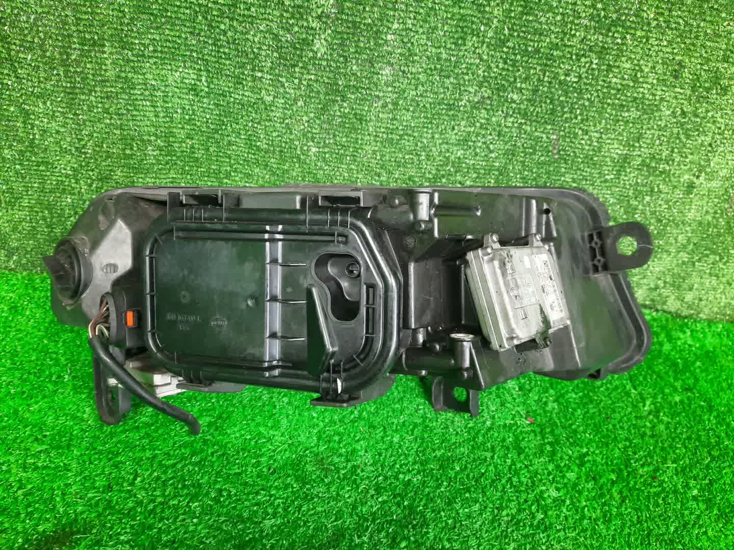 Фара левая передняя AUDI A6 C6, 4F5, 4F2 3 ракурс