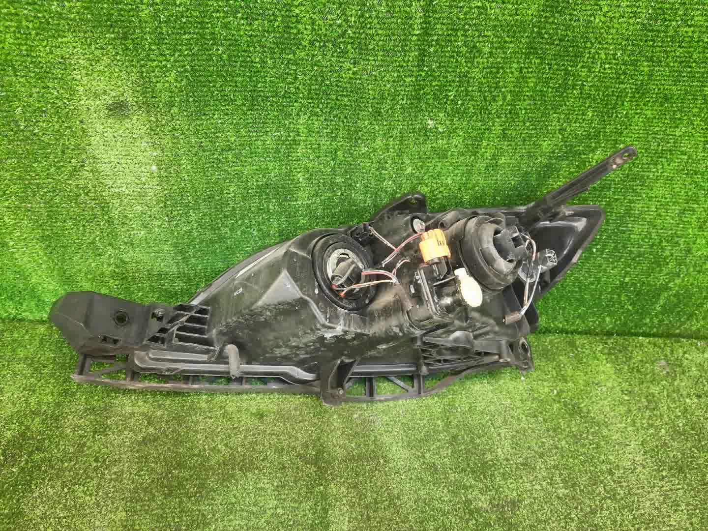 Фара правая передняя MAZDA AXELA, MAZDA 3, 3 BK5P, BK3P, BKEP, BK 2 ракурс