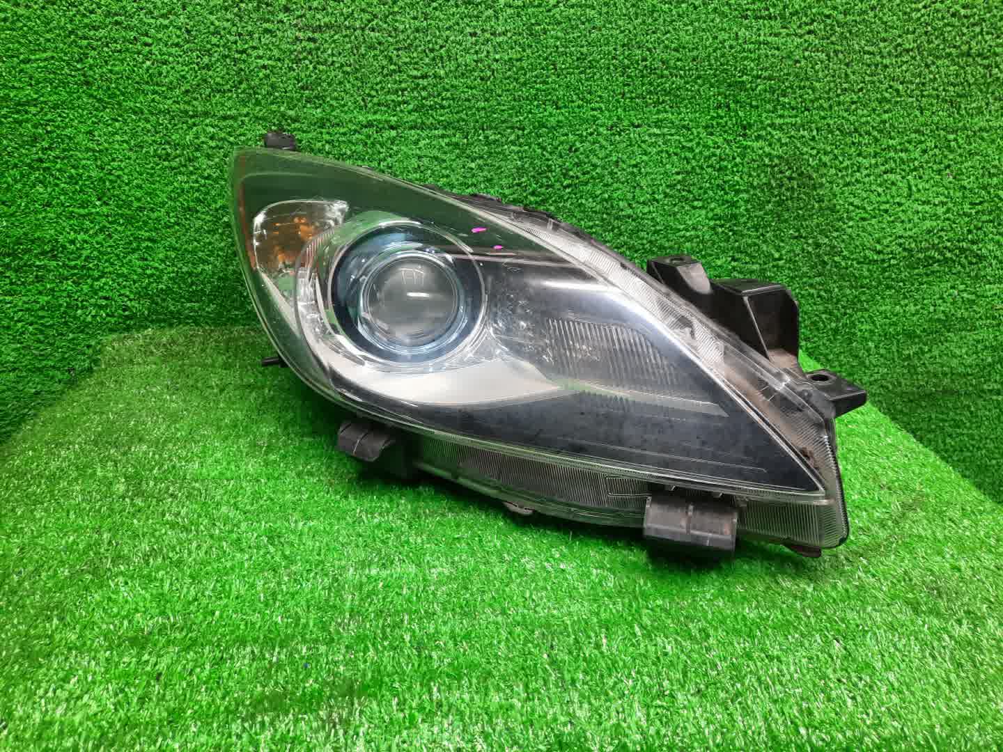 Фара правая передняя MAZDA AXELA, MAZDA 3, 3 BL6FJ, BLEFW, BL5FP, BLEAP, BLEFP, BLFFP, BL3FW, BL5FW, BLEAW, BLFFW, BL 1 ракурс