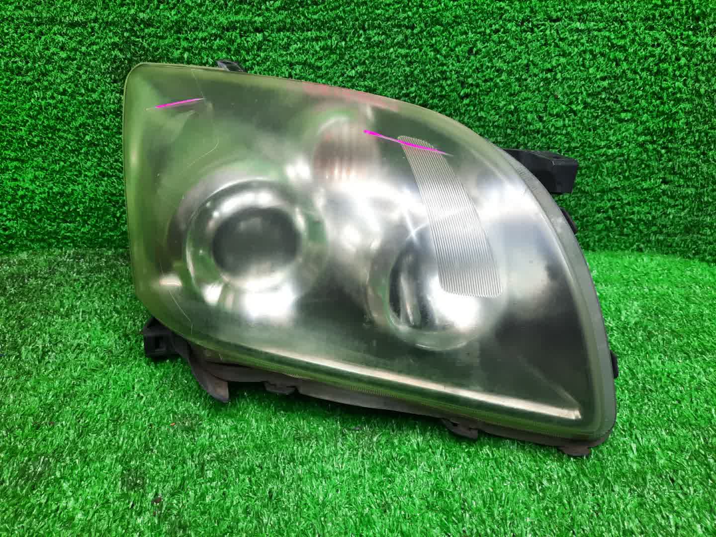 Фара правая передняя TOYOTA AVENSIS ZZT251, AZT250, AZT255, AZT251 1 ракурс
