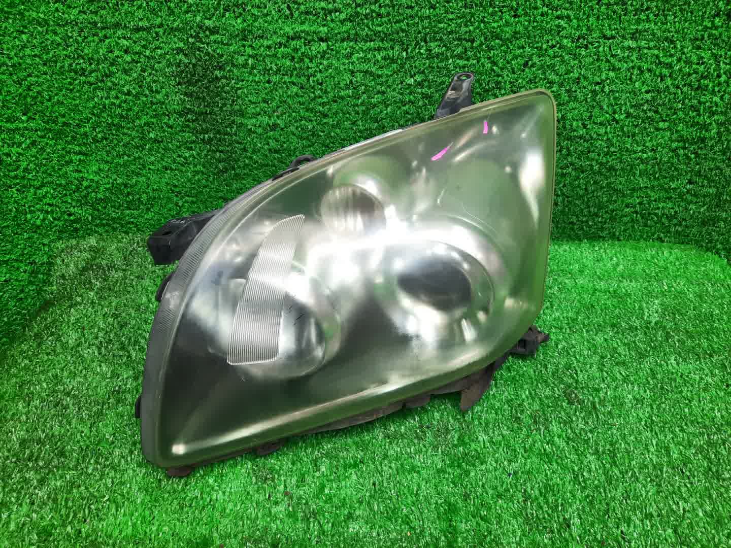 Фара левая передняя TOYOTA AVENSIS ZZT251, AZT250, AZT255, AZT251 1 ракурс