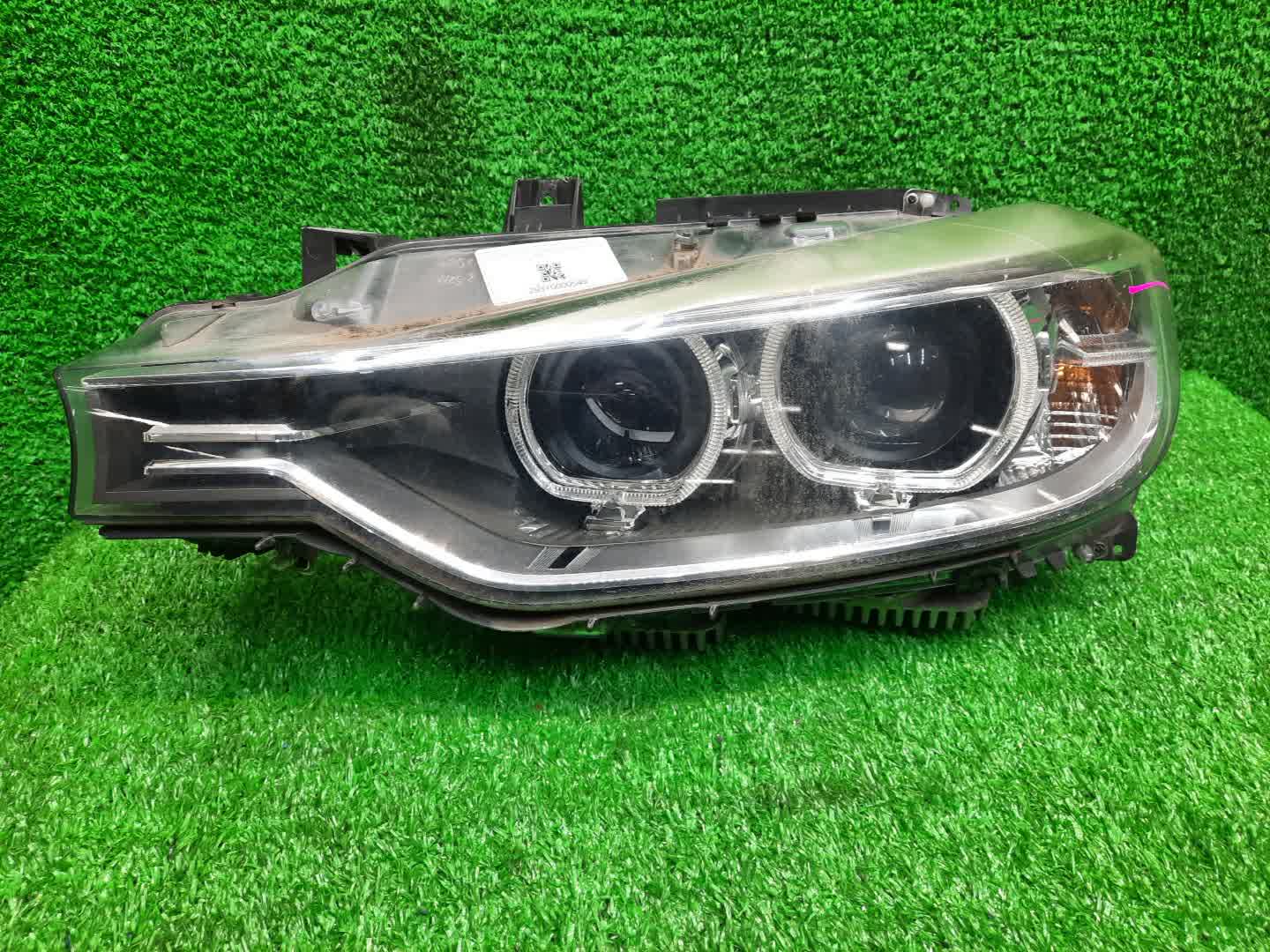 Фара левая передняя BMW 320d, 335i, 318d, 325d, 330d, 335d, 316d, 3-Series, 328i, 320i, 316i F30, F31 1 ракурс
