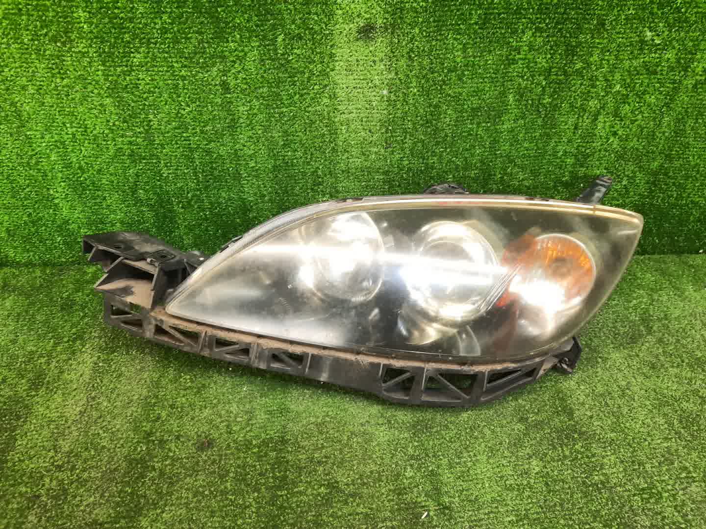 Фара левая передняя MAZDA AXELA, MAZDA 3, 3 BK5P, BK3P, BKEP, BK 1 ракурс