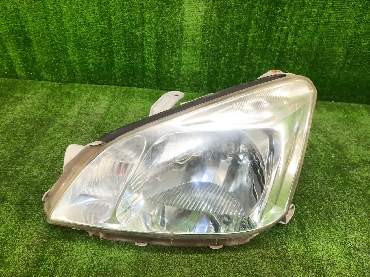Фара левая передняя TOYOTA PREMIO ZZT240, NZT240, AZT240, ZZT245 1 ракурс