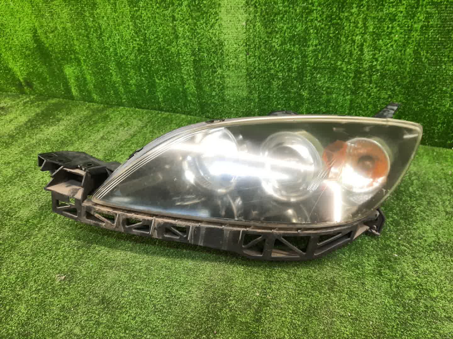 Фара левая передняя MAZDA AXELA, MAZDA 3, 3 BK5P, BK3P, BKEP, BK 1 ракурс