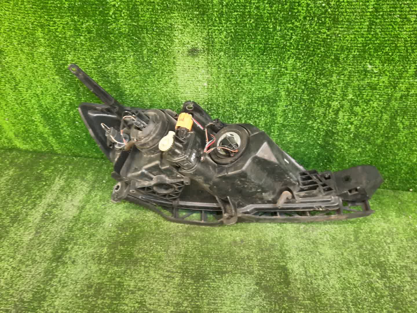 Фара левая передняя MAZDA AXELA, MAZDA 3, 3 BK5P, BK3P, BKEP, BK 2 ракурс