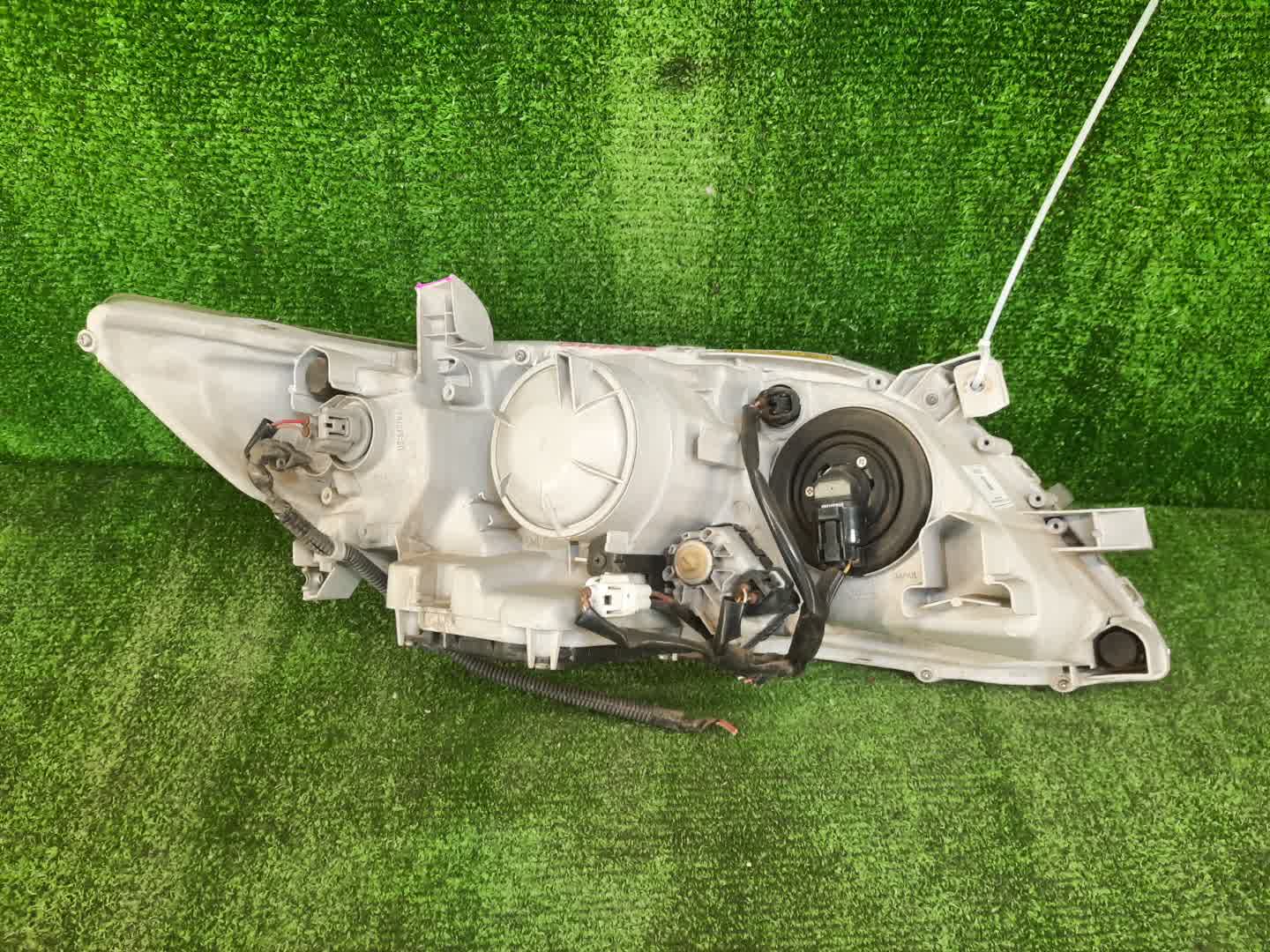 Фара левая передняя TOYOTA CAMRY, ALTIS AHV40, GSV40, ACV40, ACV45, ACV40N, ACV45N 3 ракурс