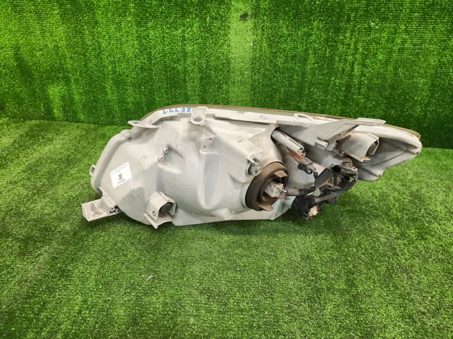 Фара правая передняя TOYOTA AXIO, COROLLA FIELDER, COROLLA  AXIO, FIELDER NZE141, NZE144, ZRE142, ZRE144, ZRE144G, ZRE142G, NZE144G, NZE141G 3 ракурс
