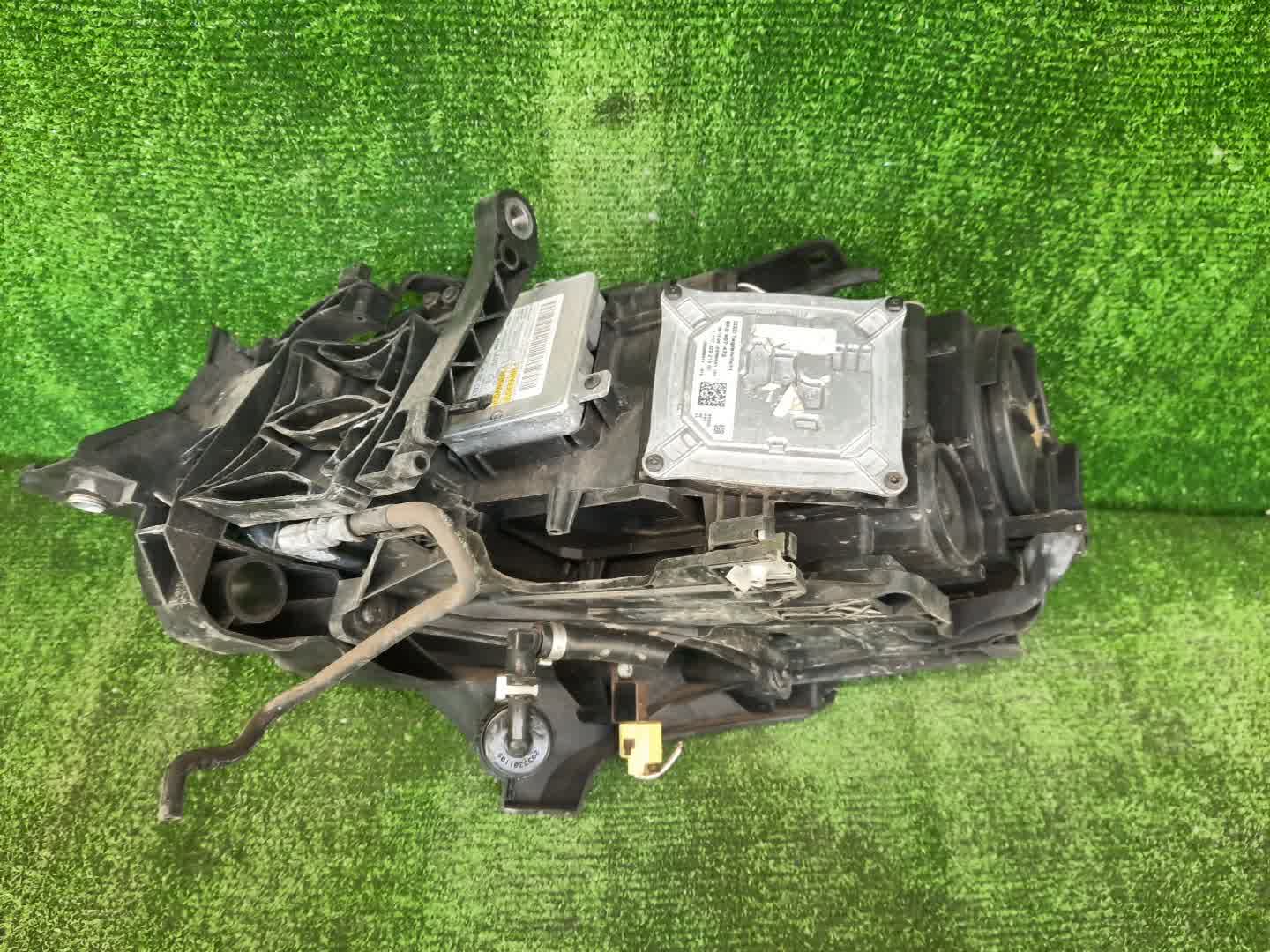 Фара правая передняя AUDI A4 8K2, B8, 8K5 3 ракурс