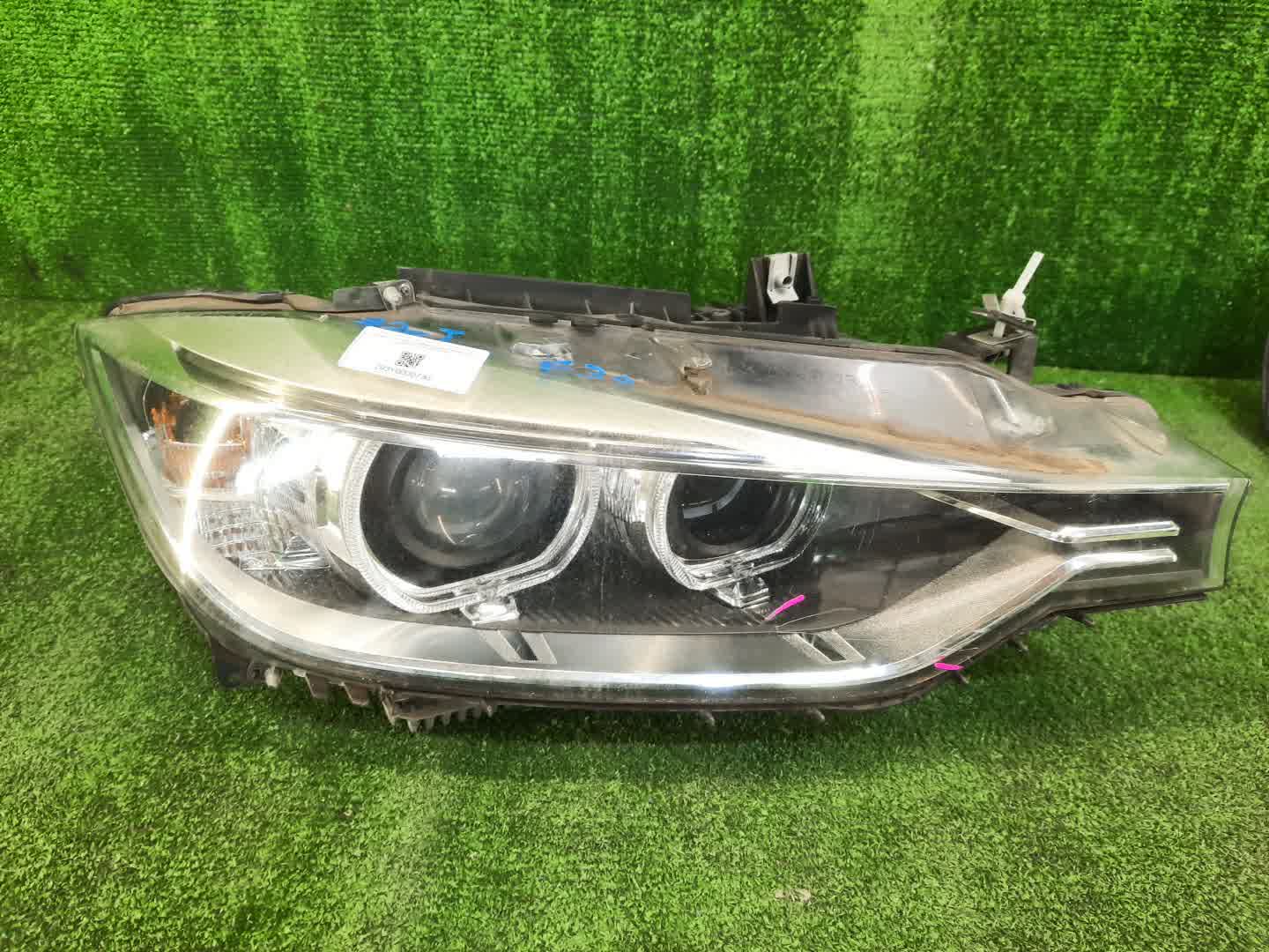 Фара правая передняя BMW 320d, 335i, 318d, 325d, 330d, 335d, 316d, 3-Series, 328i, 320i, 316i F30, F31 1 ракурс