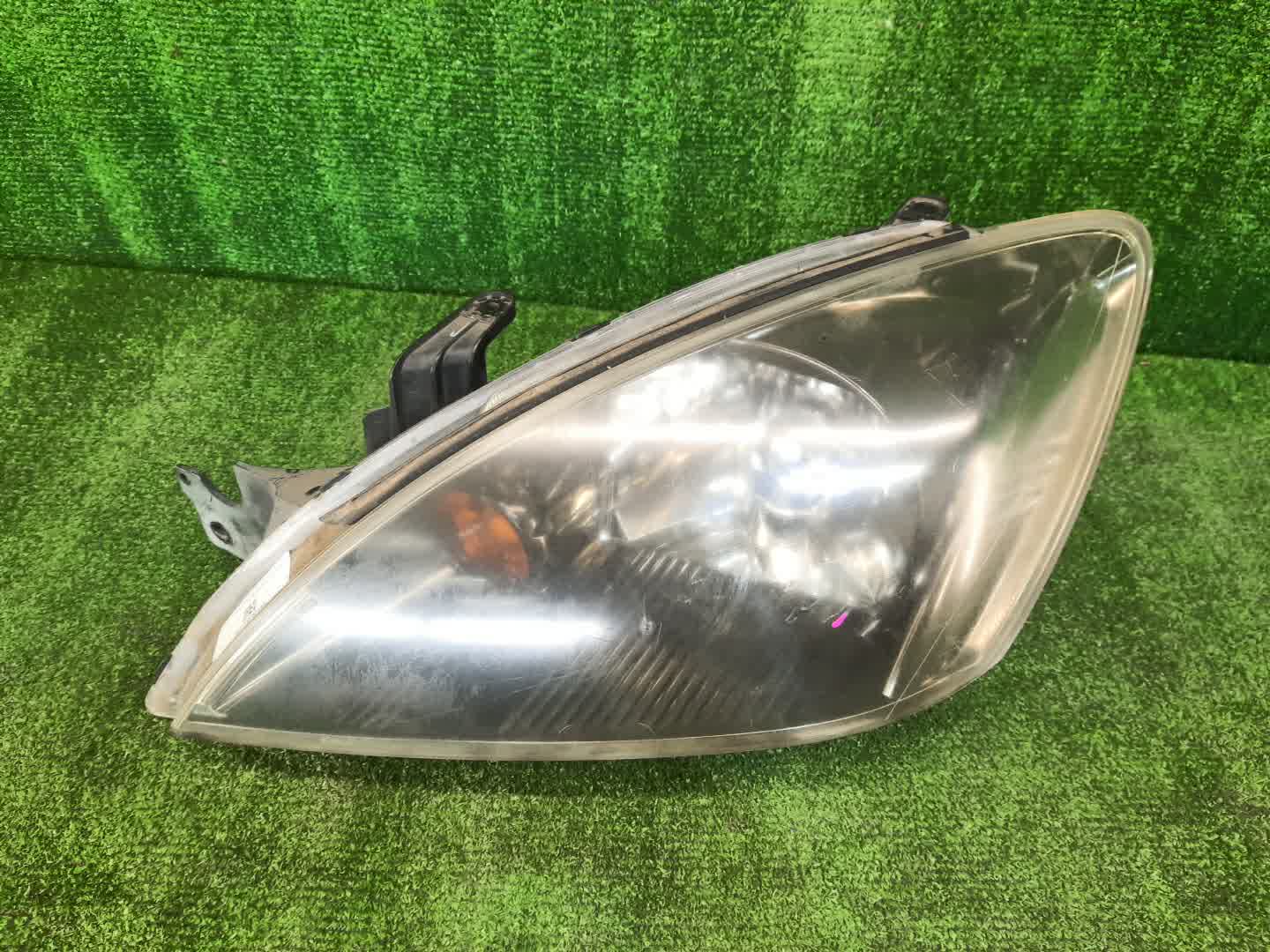 Фара левая передняя MITSUBISHI LANCER CEDIA, LANCER CS3W, CS9W, CS9A, CS1A, CS2A, CS2W, CS5W, CS5A, CS3A, CS6A, CS2V 1 ракурс