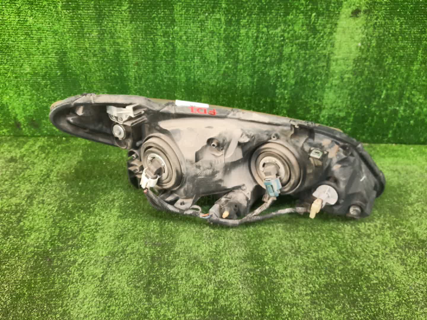 Фара левая передняя HONDA CIVIC FD2, FD1, FD3 3 ракурс
