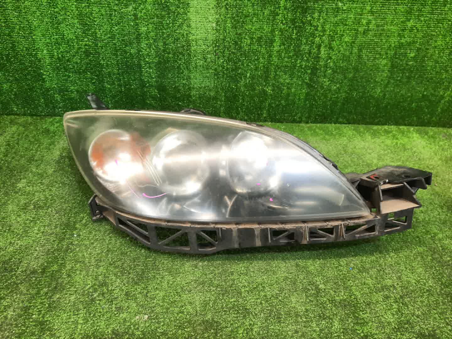 Фара правая передняя MAZDA AXELA, MAZDA 3, 3 BK5P, BK3P, BKEP, BK 2 ракурс