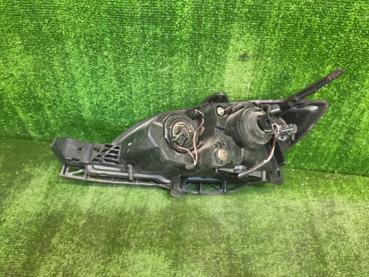 Фара правая передняя MAZDA AXELA, MAZDA 3, 3 BK5P, BK3P, BKEP, BK 5 ракурс