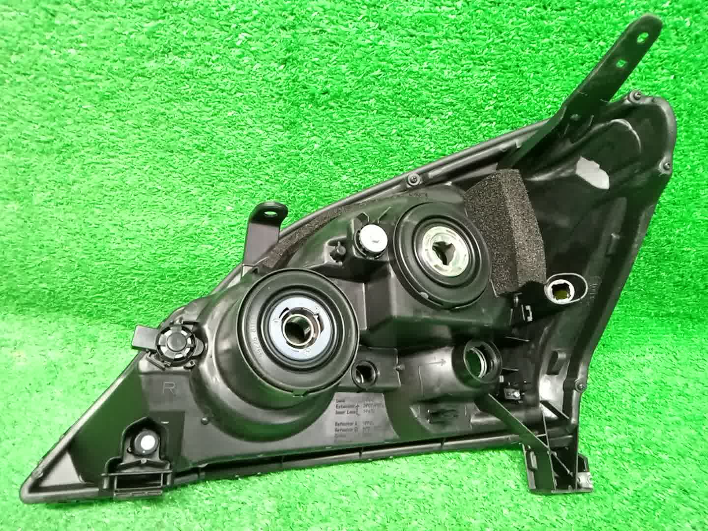 Фара правая передняя LEXUS GX470 UZJ120 81130-60A60 3 ракурс