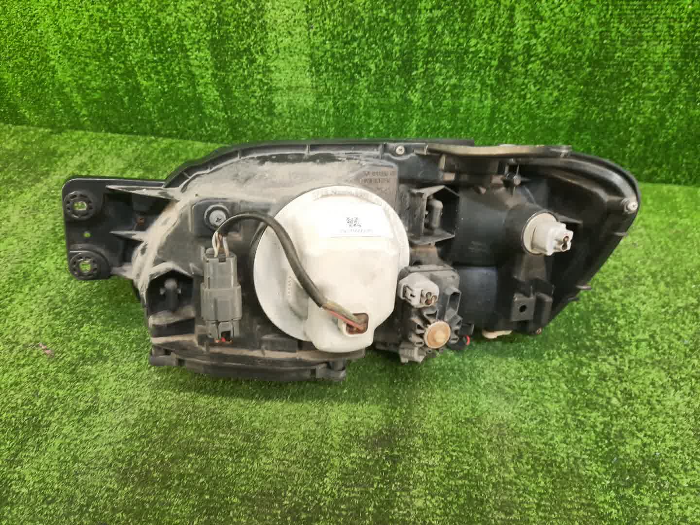 Фара правая передняя SUBARU LEGACY BH9, BE5, BH5, BHE, BHC, BE9 3 ракурс
