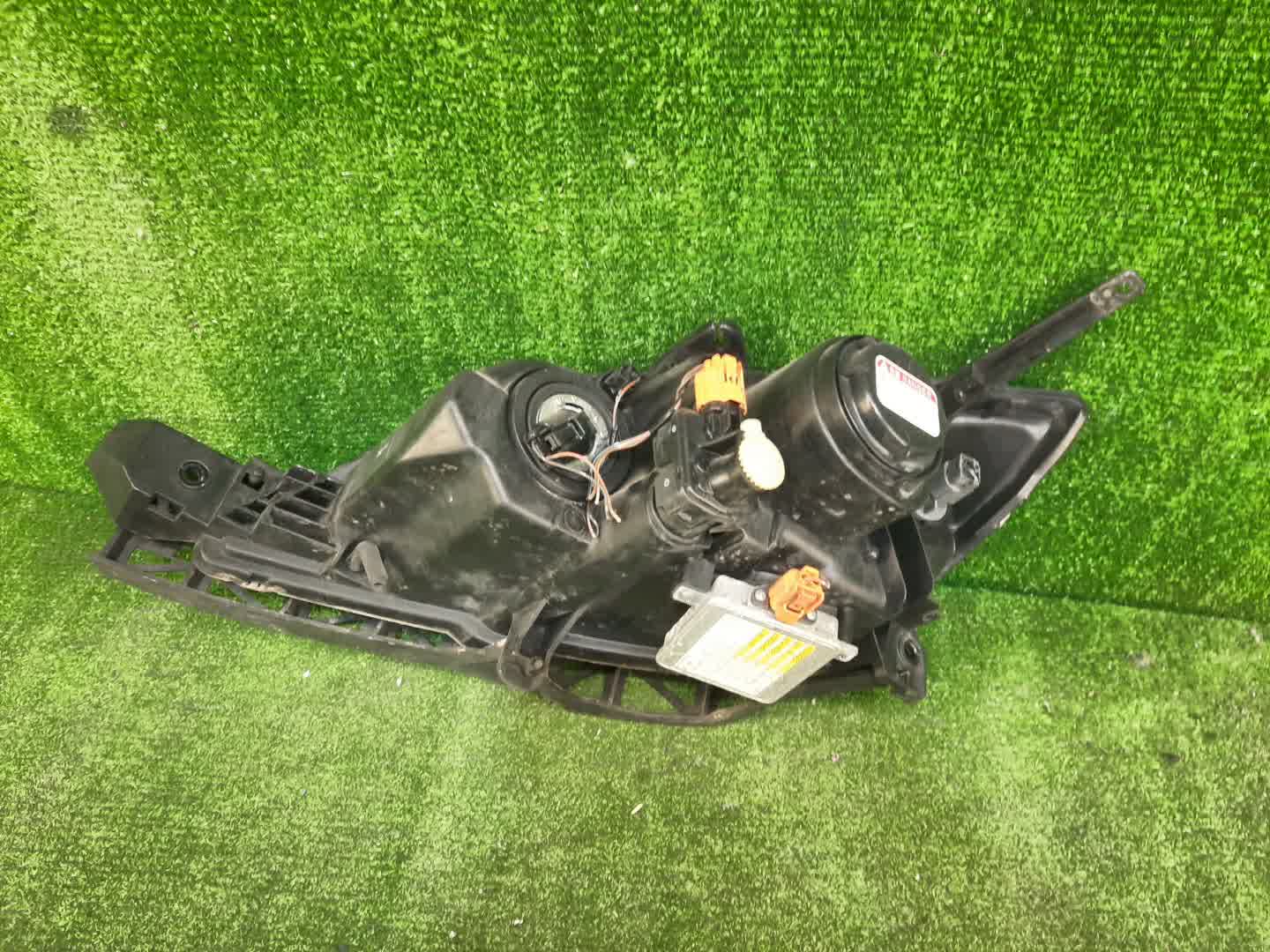 Фара правая передняя MAZDA AXELA, MAZDA 3, 3 BK5P, BK3P, BKEP, BK 2 ракурс
