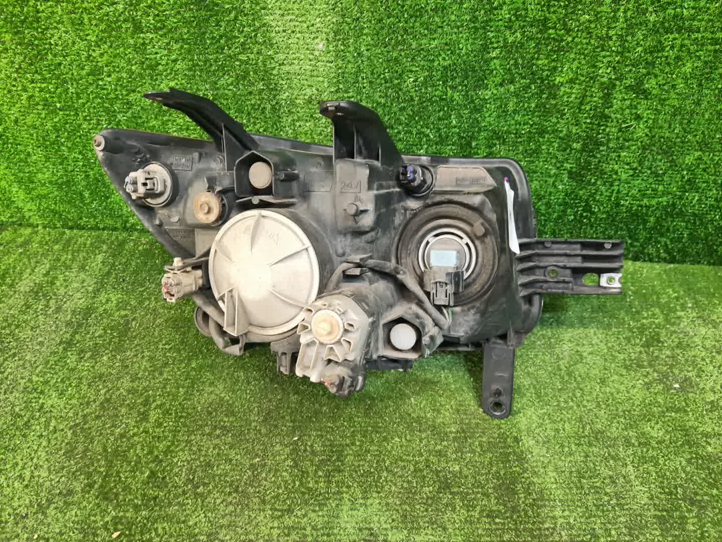 Фара левая передняя TOYOTA BB QNC20, QNC21, QNC25 2 ракурс