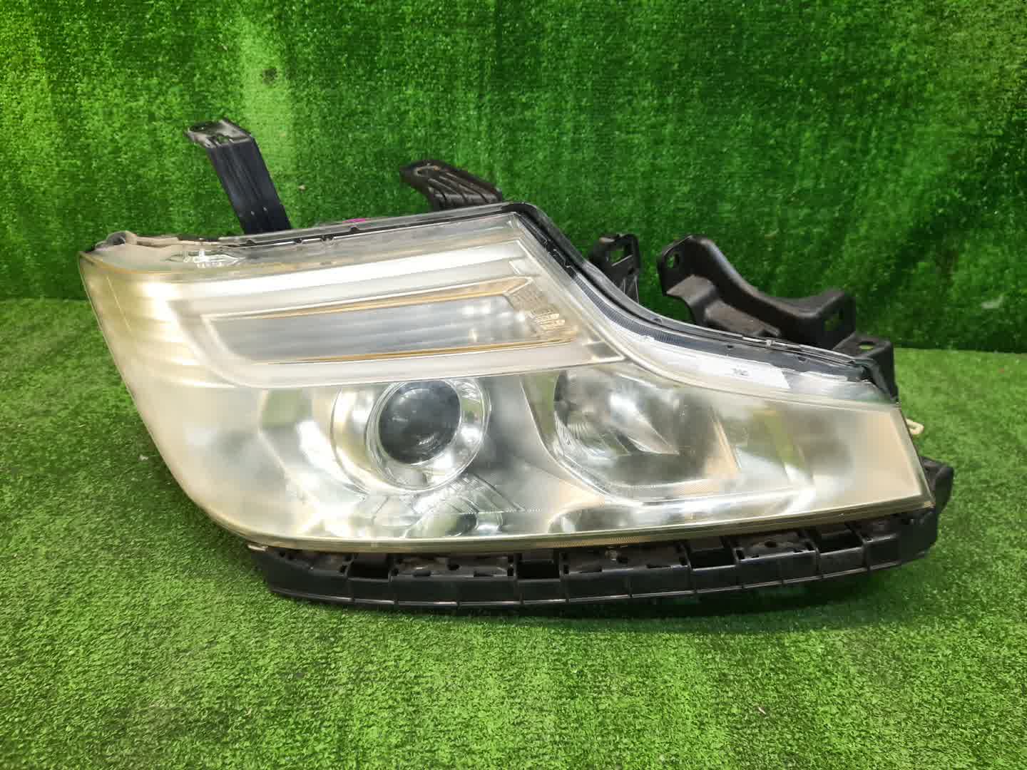 Фара правая передняя HONDA STEPWGN RK5 1 ракурс Фара правая передняя HONDA STEPWGN RK5 1 ракурс