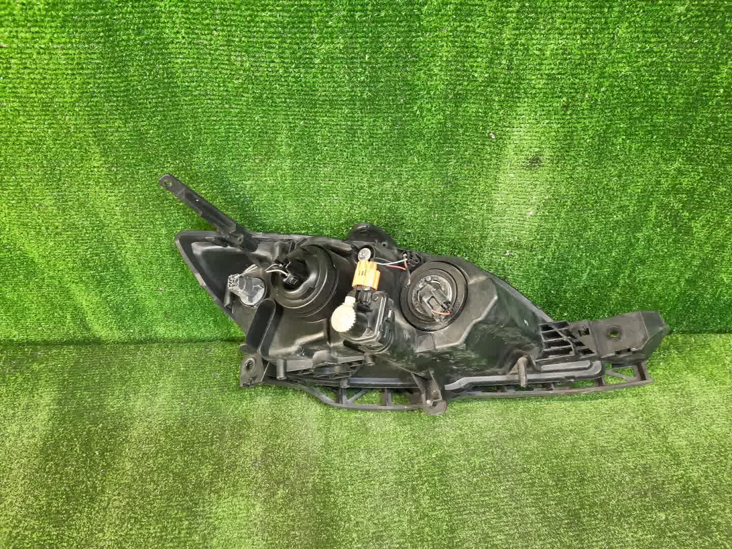 Фара левая передняя MAZDA AXELA, MAZDA 3, 3 BK5P, BK3P, BKEP, BK 2 ракурс