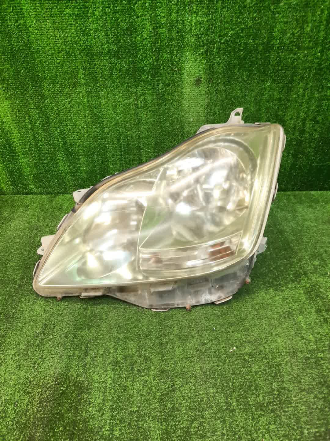 Фара левая передняя TOYOTA CROWN GRS182, GRS180, GRS181, GRS183, GRS184 1 ракурс Фара левая передняя TOYOTA CROWN GRS182, GRS180, GRS181, GRS183, GRS184 1 ракурс