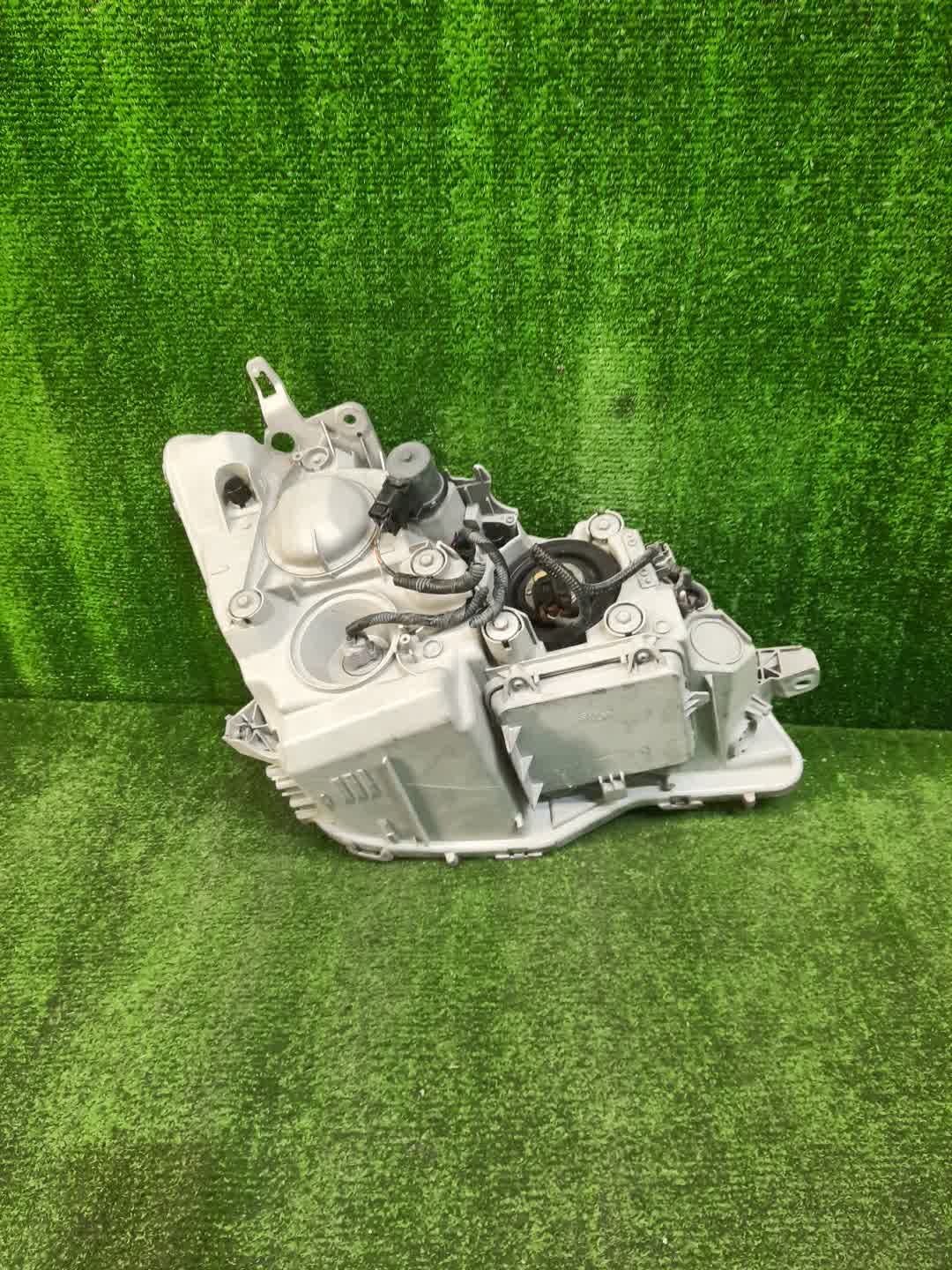 Фара левая передняя TOYOTA CROWN GRS182, GRS180, GRS181, GRS183, GRS184 2 ракурс