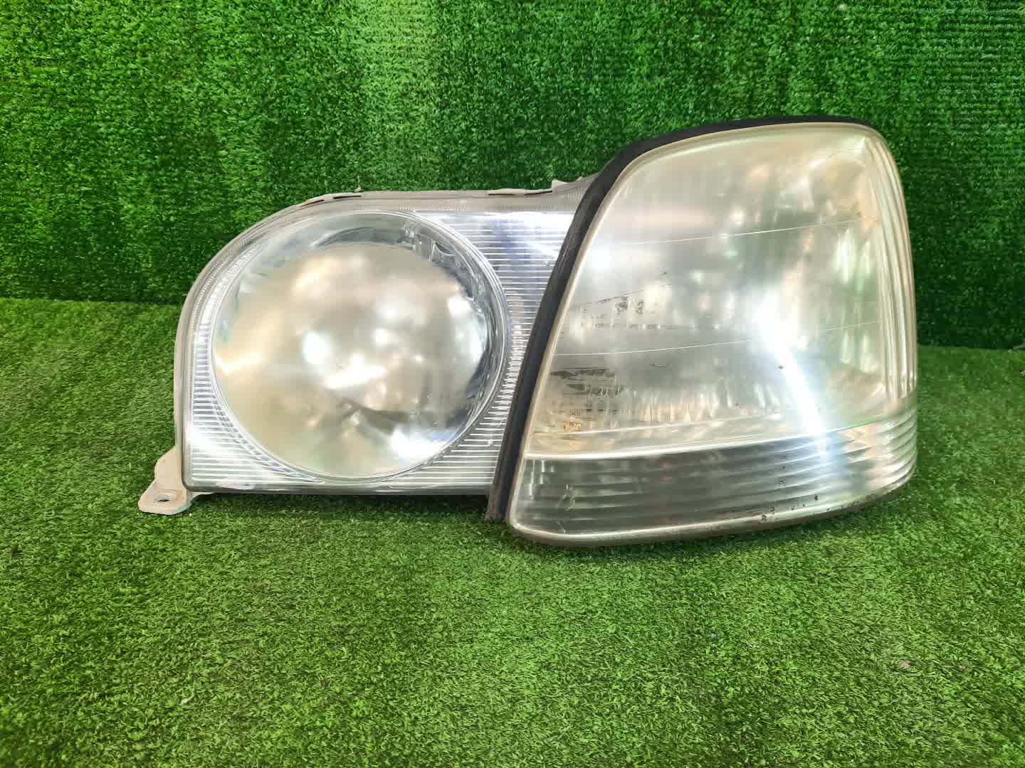 Фара левая передняя TOYOTA PROGRES JCG10, JCG11, JCG15 1 ракурс