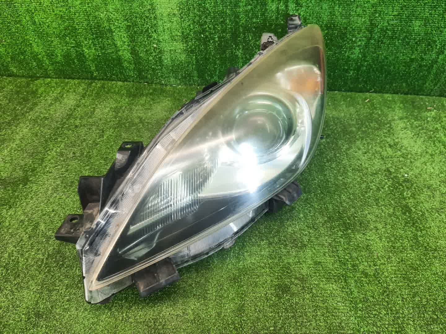 Фара левая передняя MAZDA AXELA, MAZDA 3, 3 BL6FJ, BLEFW, BL5FP, BLEAP, BLEFP, BLFFP, BL3FW, BL5FW, BLEAW, BLFFW, BL 1 ракурс